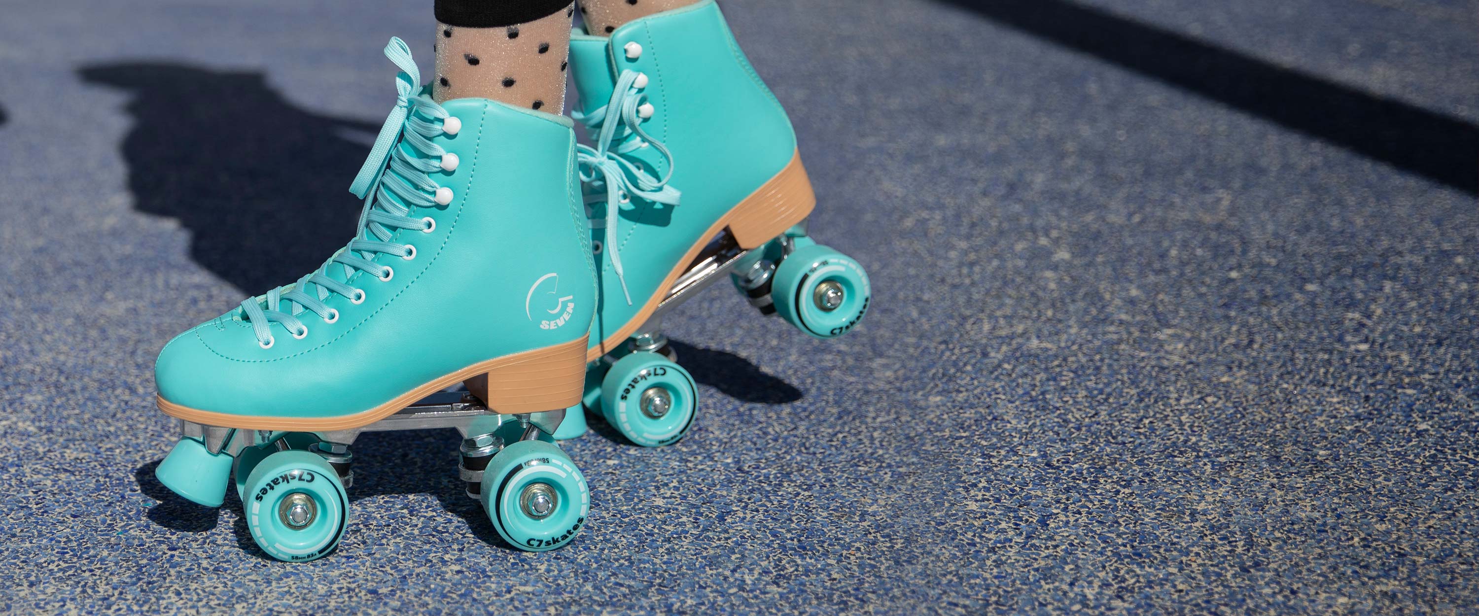 C7 Skates Womens Size 7 Mens Size 6premium on sale Rollerskates Teal